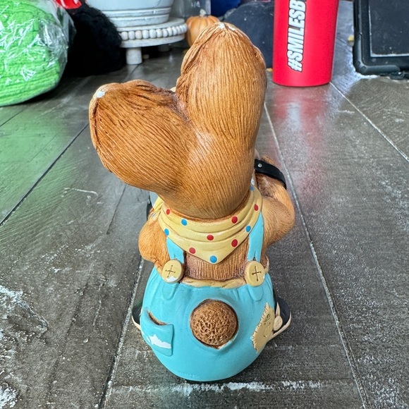 VINTAGE PENDELFIN Shanty Rabbit Playing Accordion Figurine - Picture 3 of 9